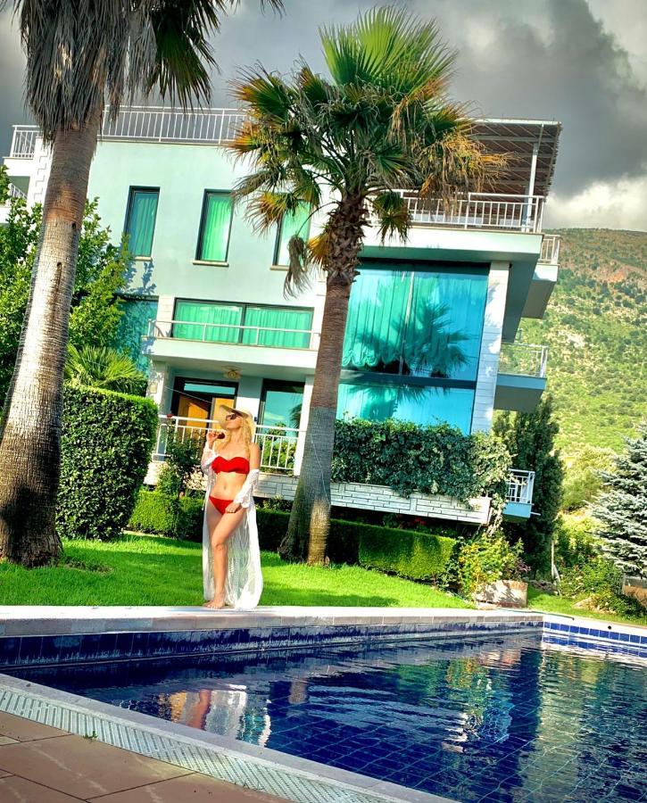 Family Beach Swimming Pool Villa Luanit Trajas Exteriör bild